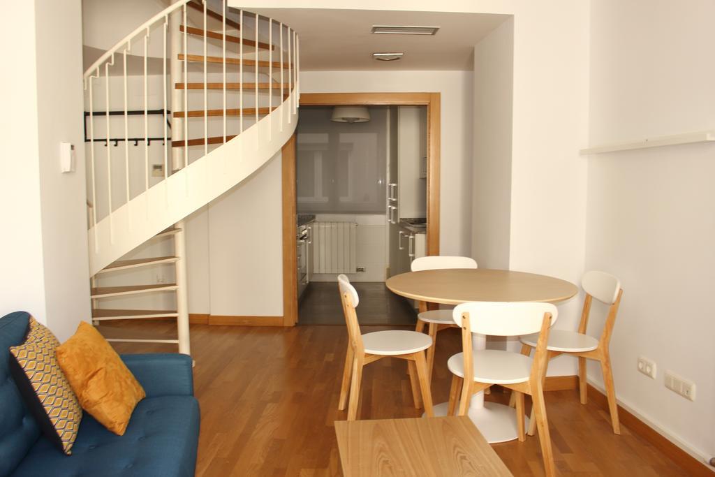 Aloha Apartamentos Pamplona Phòng bức ảnh
